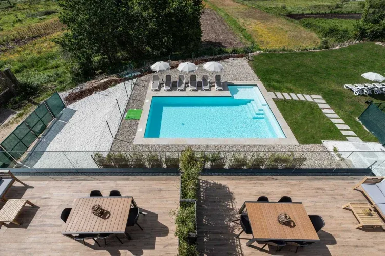 Imagen de Zona piscina y terrazas