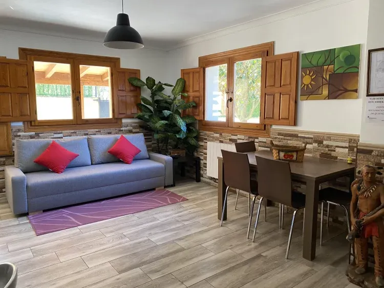 Imagen de Salón con sofá cama