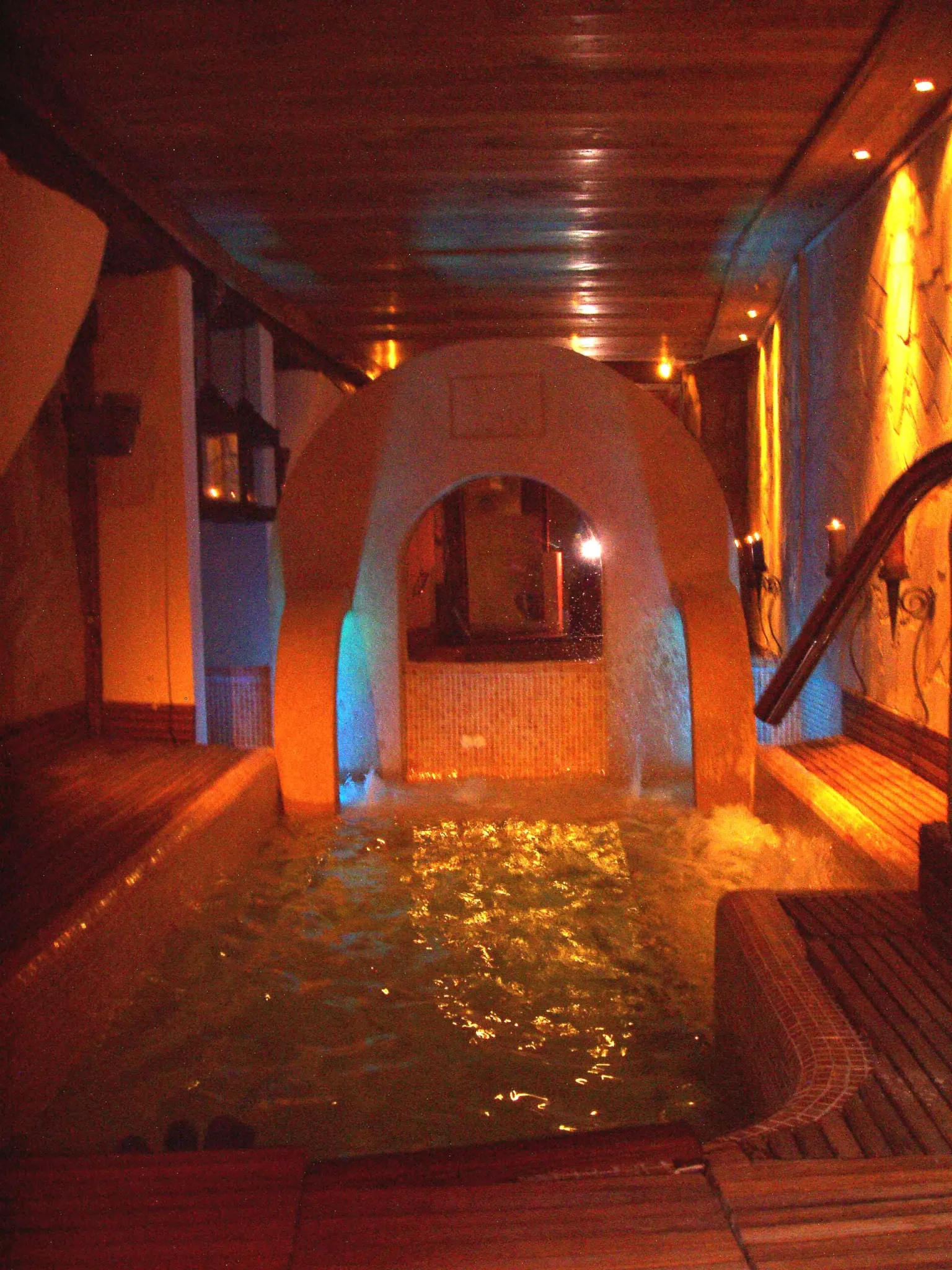 Imagen de Spa en cueva árabe