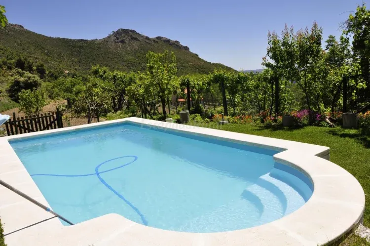 Imagen de Piscina familiar de uso compartido