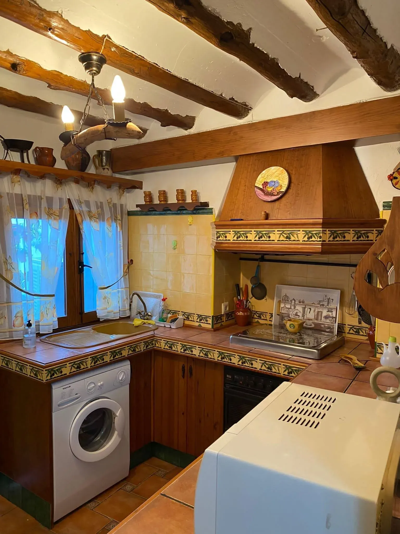 Imagen de Cocina totalmente equipada, planta baja