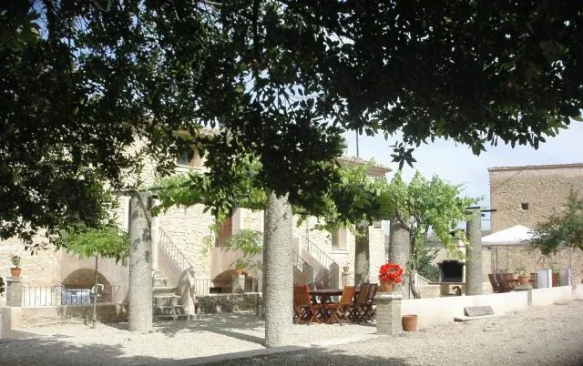Imagen de Jardín con barbacoa