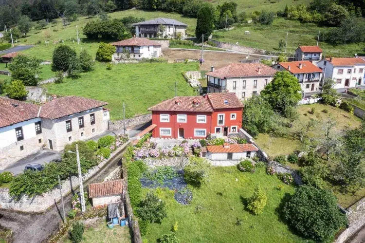 Imagen de Vista de la casa ...