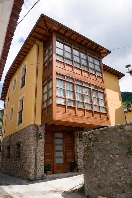 Imagen de FACHADA