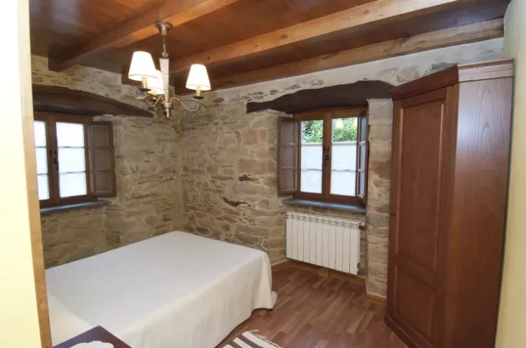Imagen de Habitación de matrimonio con baño