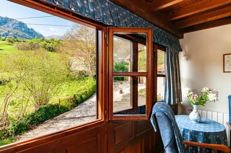 Imagen de Vistas hacia el exterior (Casa La Regoria). 