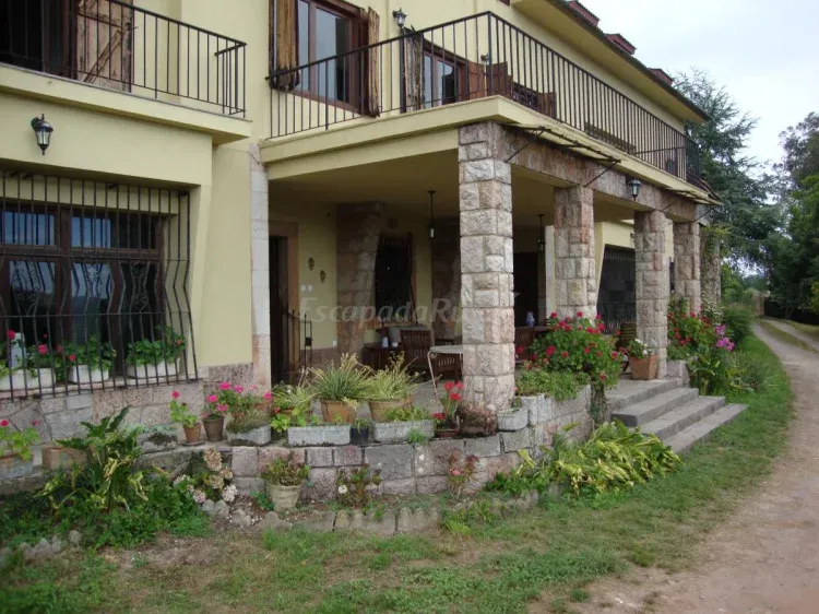 Imagen de Fachada principal porche