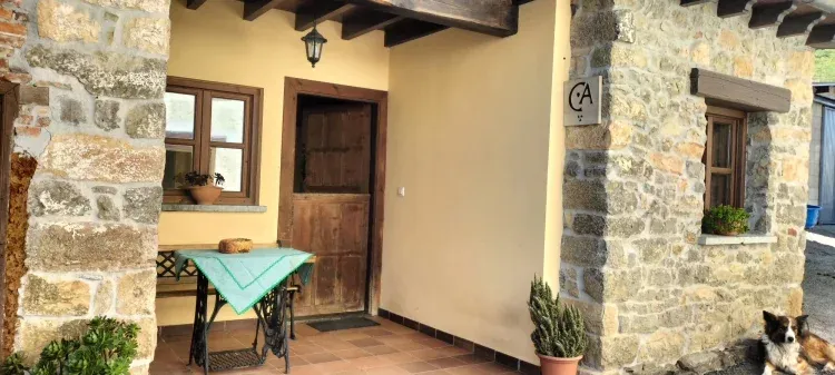 Imagen de Entrada y porche Collau I