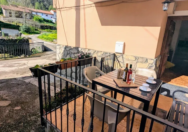 Imagen de acogedora terraza con vista