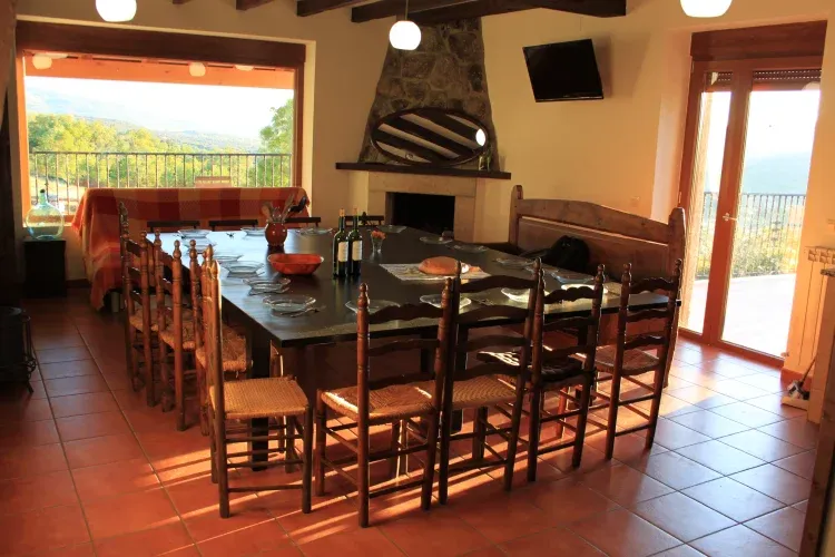 Imagen de Salón comedor para 25 plazas con menaje de cocina para todos