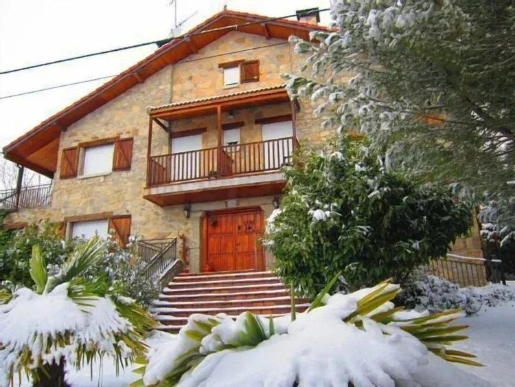 Imagen de Entrada La Casona de Collado