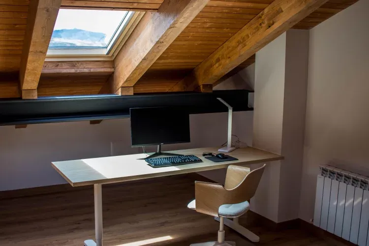 Imagen de Puesto de trabajo / estudio