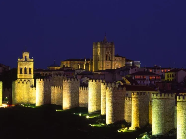 Imagen de Vista nocturna de Ávila