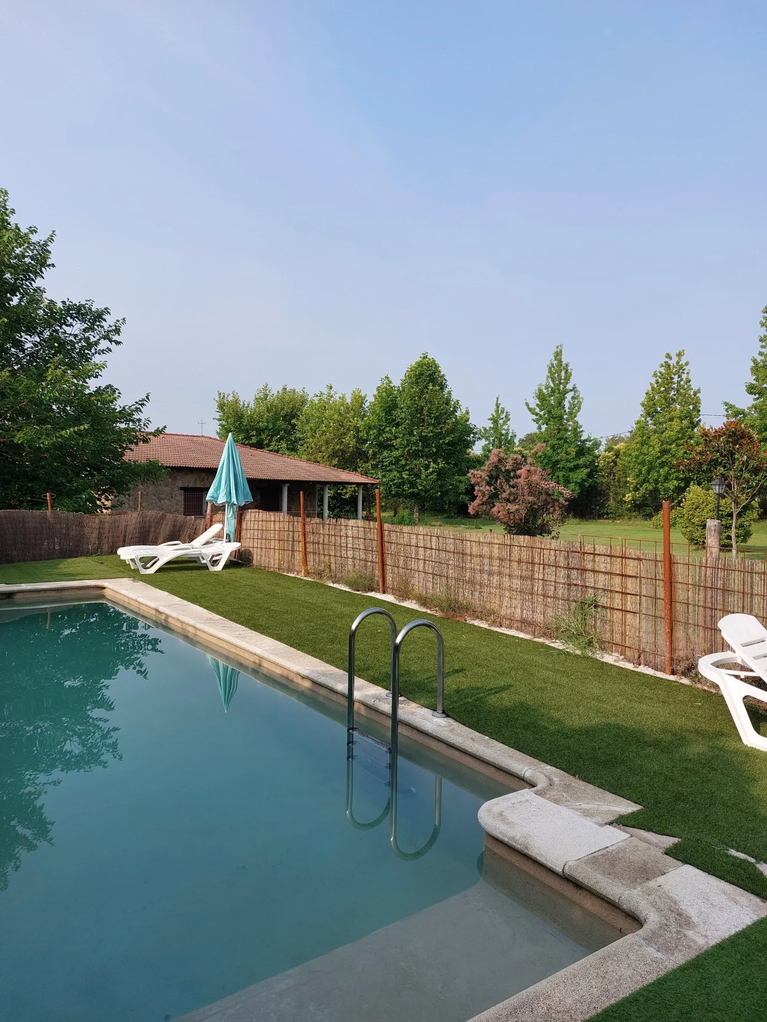 Imagen de Piscina agua salada