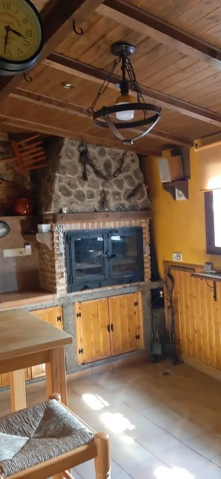 Imagen de Barbacoa en salón interior 