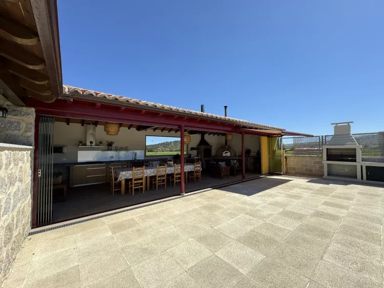 Imagen de SALON DE VERANO Y BARBACOA