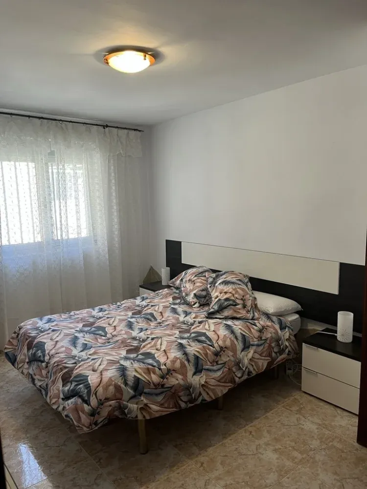 Imagen de Habitacion 2: cama de matrimonio y baño propio