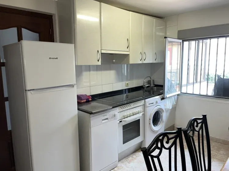 Imagen de cocina completamente equipada