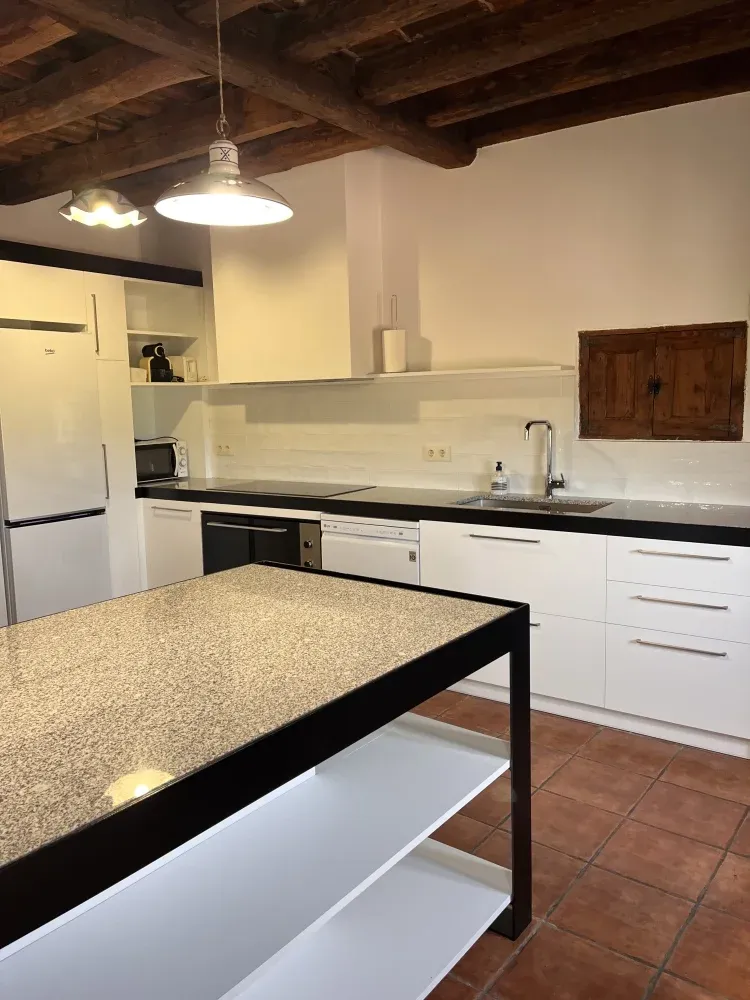 Imagen de Cocina muy amplia y reformada recientemente