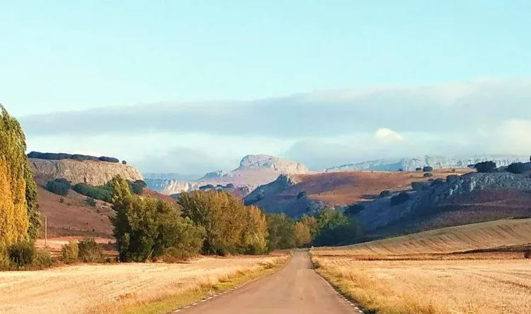 Imagen de Esta es la vista de Peña Amaya que te recibe