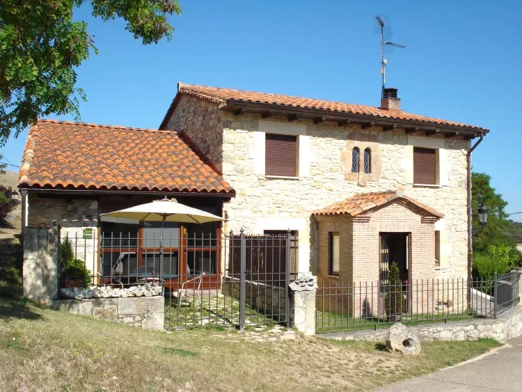 Imagen de Fachada-verano