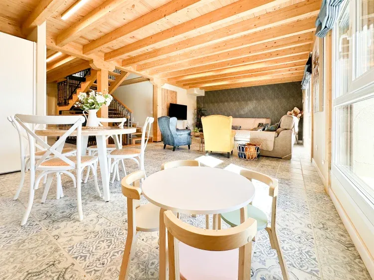 Imagen de Salón y zona de juegos