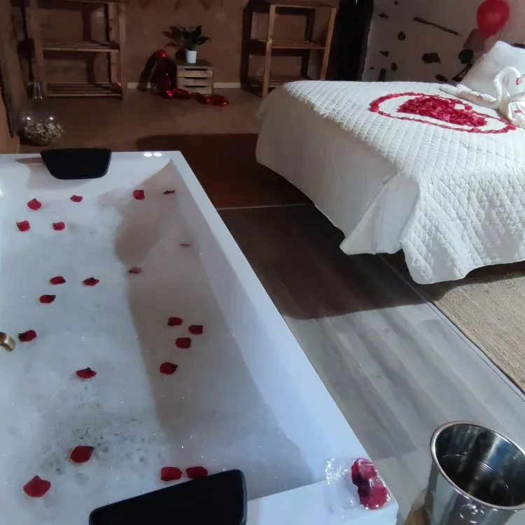 Imagen de Habitación doble con jacuzzi 