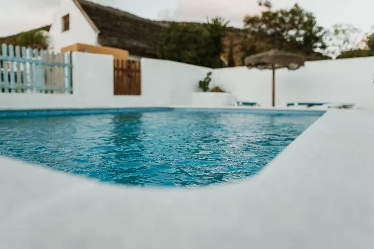 Imagen de Casa Choza y piscina
