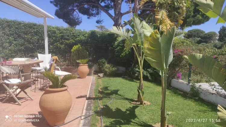 Imagen de Jardín privado
