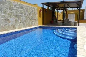 Imagen de Casa Los Abuelos con piscina privada