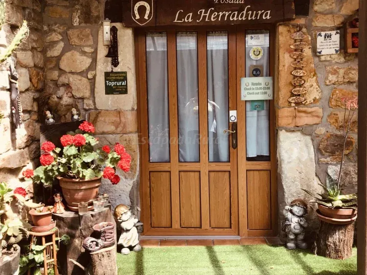 Imagen de Puerta principal