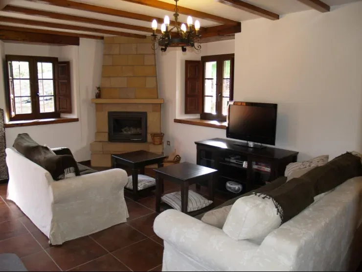 Imagen de Salón con chimenea.