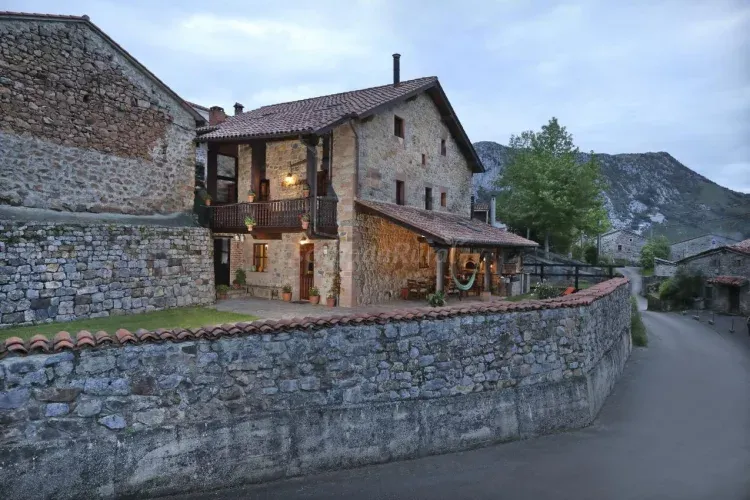 Imagen de fachada de la casa
