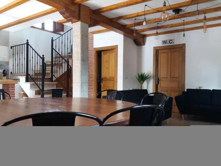 Imagen de Salón con chimenea