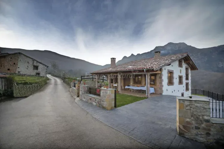 Imagen de Situada en un entorno rural único con unas vistas preciosas