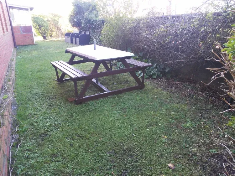 Imagen de jardín privado