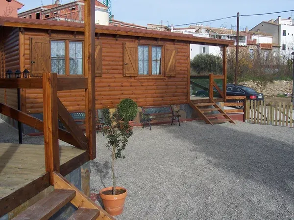 Imagen de Vista de dos casas 