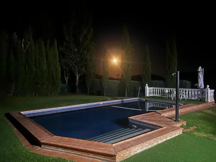 Imagen de Piscina Noche
