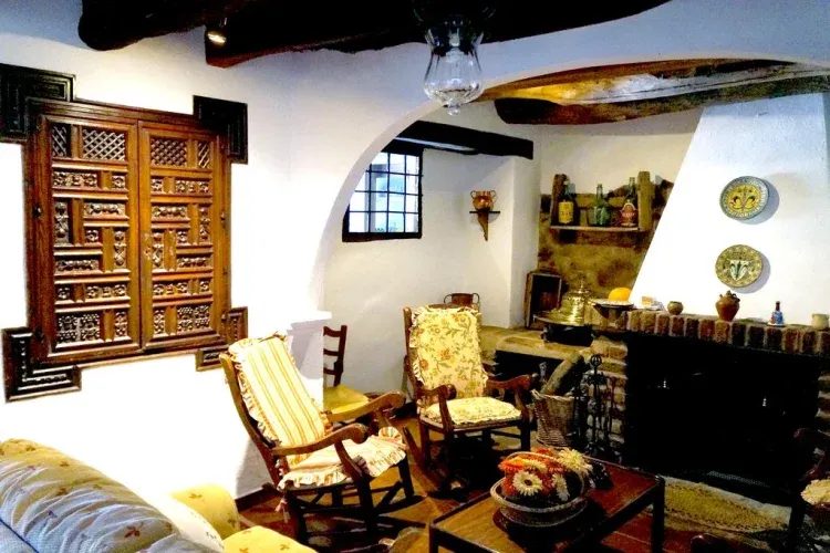 Imagen de Sala con chimenea