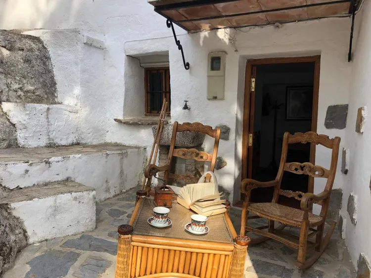 Imagen de Porche casa rural fuente zagrilla I.