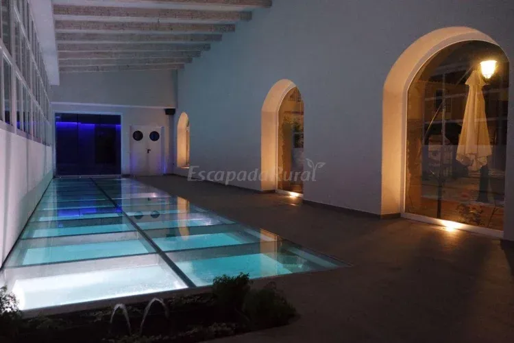 Imagen de piscina climatizada