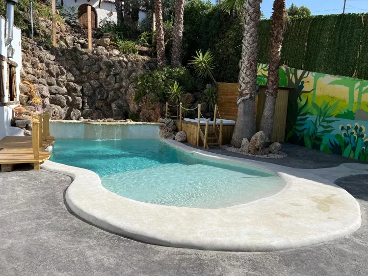 Imagen de  Piscina  Agua Salada