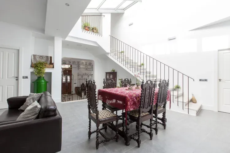 Imagen de Salon la alvardana baja