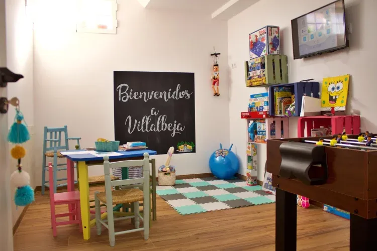 Imagen de Villalbeja, sala de juegos