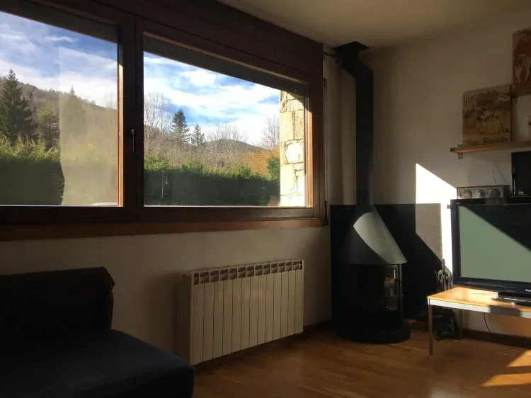 Imagen de Apto 1: Sala de Estar con Chimenea