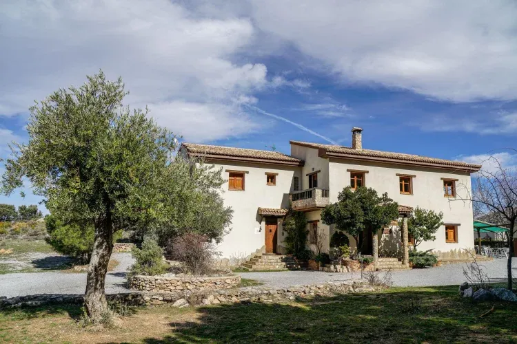 Imagen de Hotel Rural con 8 habitaciones cada una con baño privado, restaurante, piscina y bar 
