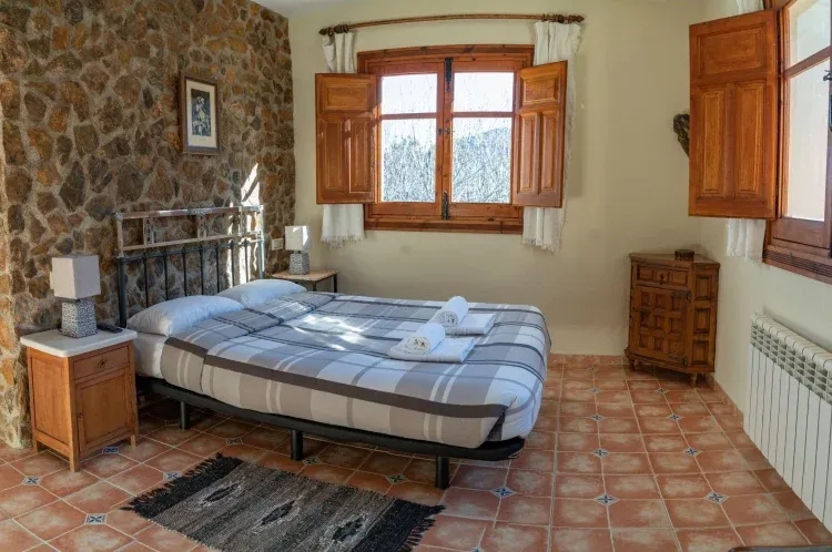 Imagen de Habitación triple con baño privado y vista a la montaña