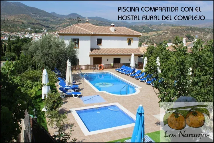 Imagen de Zona de Piscina compartida con Hostal Rural