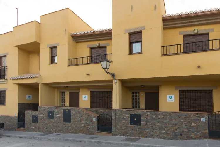 Imagen de Fachada de las 3 casas