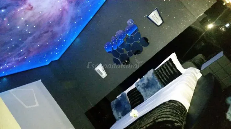 Imagen de Suite orión: techo tensado de fibra optica con la constelación de orión